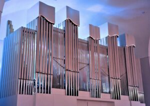 Mehr über den Artikel erfahren Einladung I Musikalischer Festgottesdienst mit barocker Weihnachtsmusik | 26.12.2025 um 15:00 Uhr in der Friedenskirche